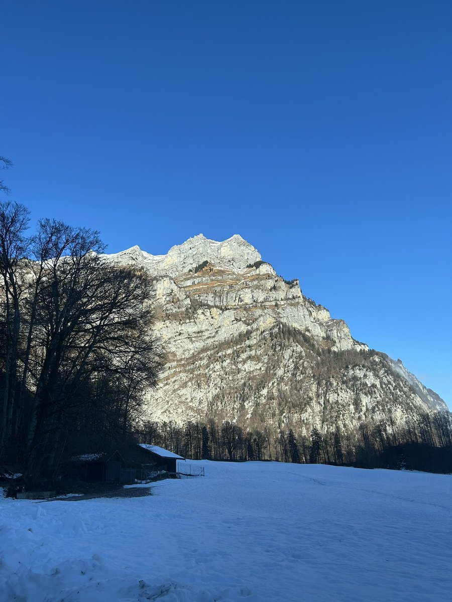 🥹🇨🇭