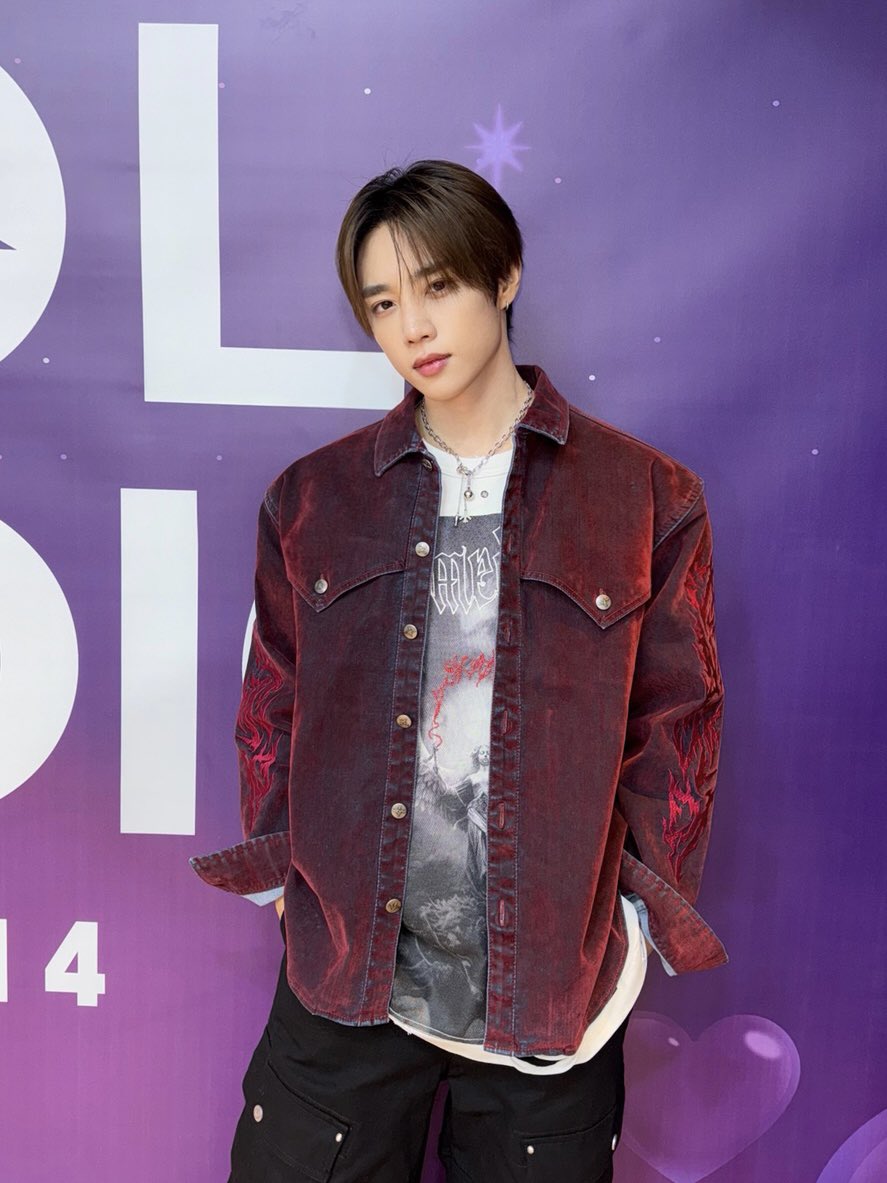 THEBOYZ_officl's tweet photo. 아이돌 라디오 시즌4 DJ 완료🦝

누가 뭐라 해도 더비들의 청춘이고 우주는 선우뿐이야🛸

#THEBOYZ #더보이즈
#SUNWOO #선우 https://t.co/0OcqhKtd5V