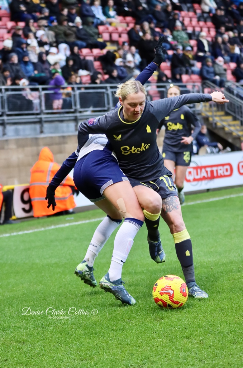 ClarkeColl87799's tweet photo. Martha Thomas &amp; Lucy Hope 08/12/2024
Tottenham Hotspur 2 v 1 Everton #tottenhamhotspurfc #tottenhamhotspurwomenfc #tottenhamwomen #wsl #football #evertonfc #evertonwomenfc #evertonwomen #spurswomen #marthathomas #lucyhope https://t.co/N1MVoAbjt9
