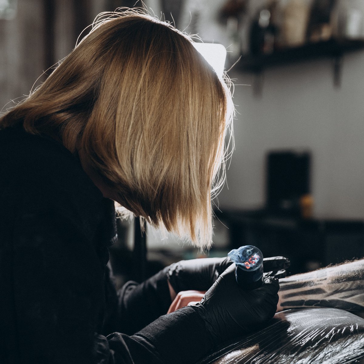 Hey, I’m Marta, 21 👋. Left the 9-5 life to go all in on Web3.

As my X account grows, it’s probably time to introduce myself - it will help build more trustful connections.

I’ve been a tattoo artist for 4 years, and while I also worked in US logistics, I’ve always known I