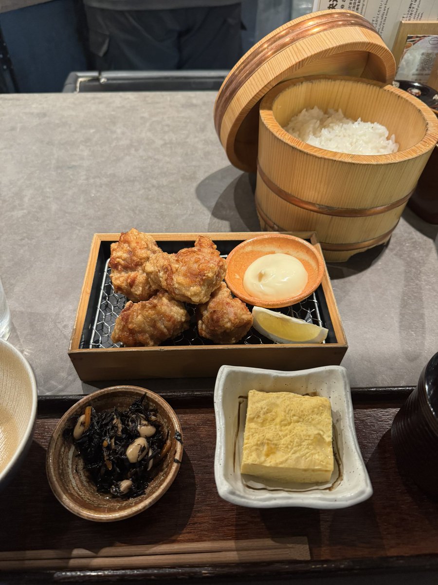 僕の生きがいは友、音、食、食、食、食