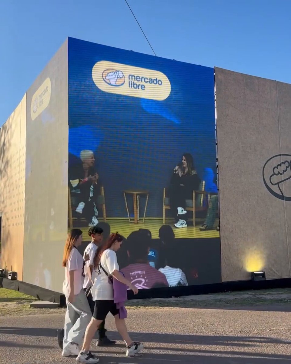 latoraupdates's tweet image. 📦 La Tora en La Caja de Mercado Libre en el #BSASTRAP 🤟🏻 vía Instagram @/echeverriapauli