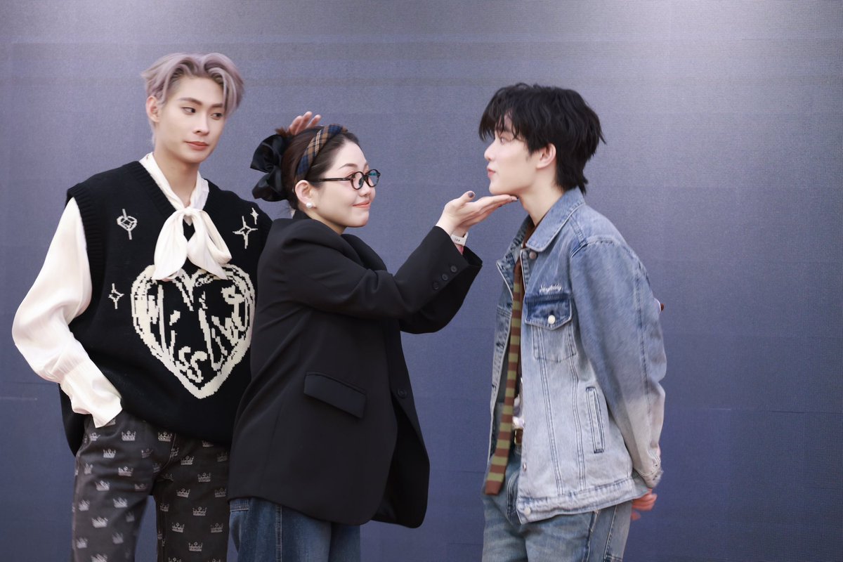 sunx0418's tweet photo. See you next time🥰
@TutorKrp @mynameis_yim https://t.co/EU4jcnnXmh