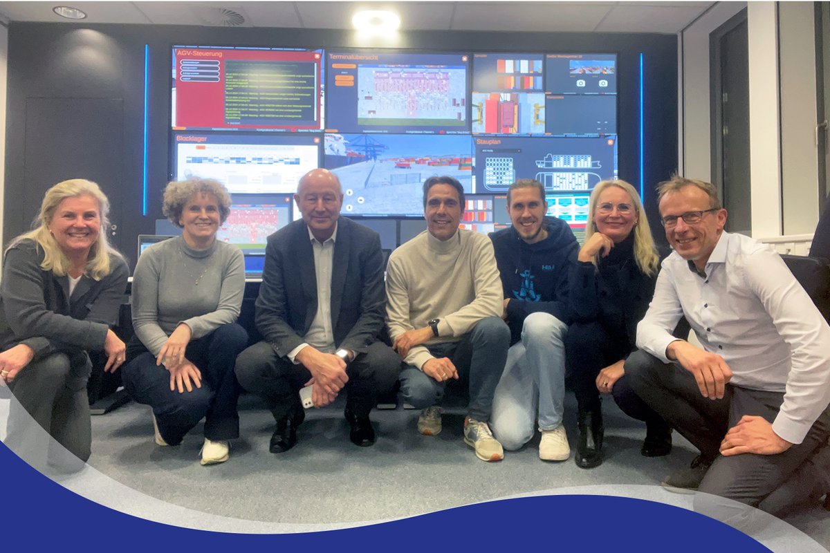 Unsere Fachgruppe „Personal und Qualifizierung“ hatte die Gelegenheit, das im Rahmen des Projekts PortSkill 4.0 entstehende Digitale Test- und Trainingscenter (DTTC) zu besichtigen. maritimes-cluster.de/services/aktue… #PortSkill40 #DigitaleTransformation #Hafenwirtschaft #ZukunftDerArbeit