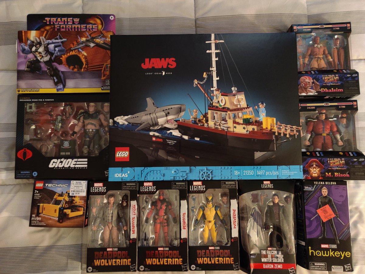 7 Store Toy Hunt video on YouTube today at 2 pm EST 
youtu.be/78nq8QzMws4?si…