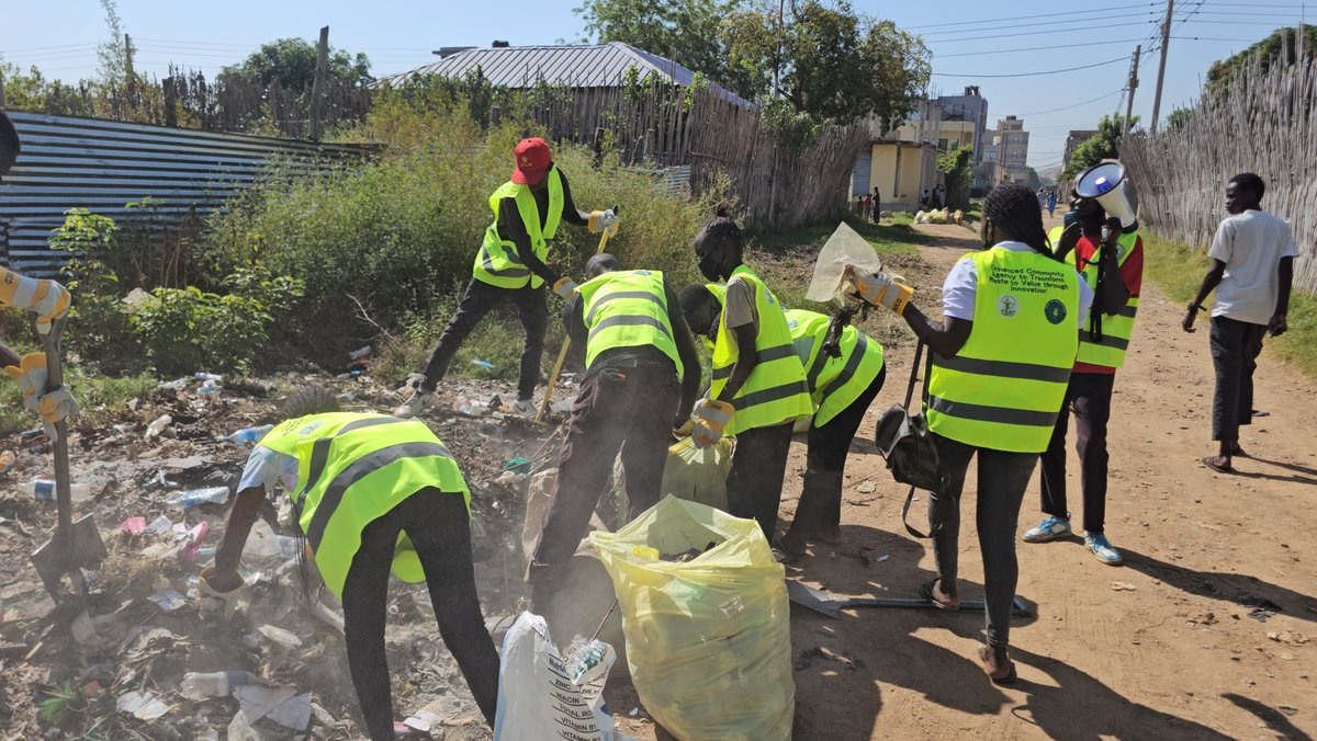 Women For Change (WFC) (@womenforchange7) on Twitter photo Today, #PreciousPlasticInnovationProject, funded by @DANIDA thru <a href="/noedhjaelp/">Folkekirkens Nødhjælp</a>, organized a community cleaning walk in Gudele Block 7!
40 dedicated youth, equipped with gloves, face masks, and reflectors, came together to make a difference. Learn more: wfcssd.org Today, #PreciousPlasticInnovationProject, funded by @DANIDA thru <a href="/noedhjaelp/">Folkekirkens Nødhjælp</a>, organized a community cleaning walk in Gudele Block 7!
40 dedicated youth, equipped with gloves, face masks, and reflectors, came together to make a difference. Learn more: wfcssd.org