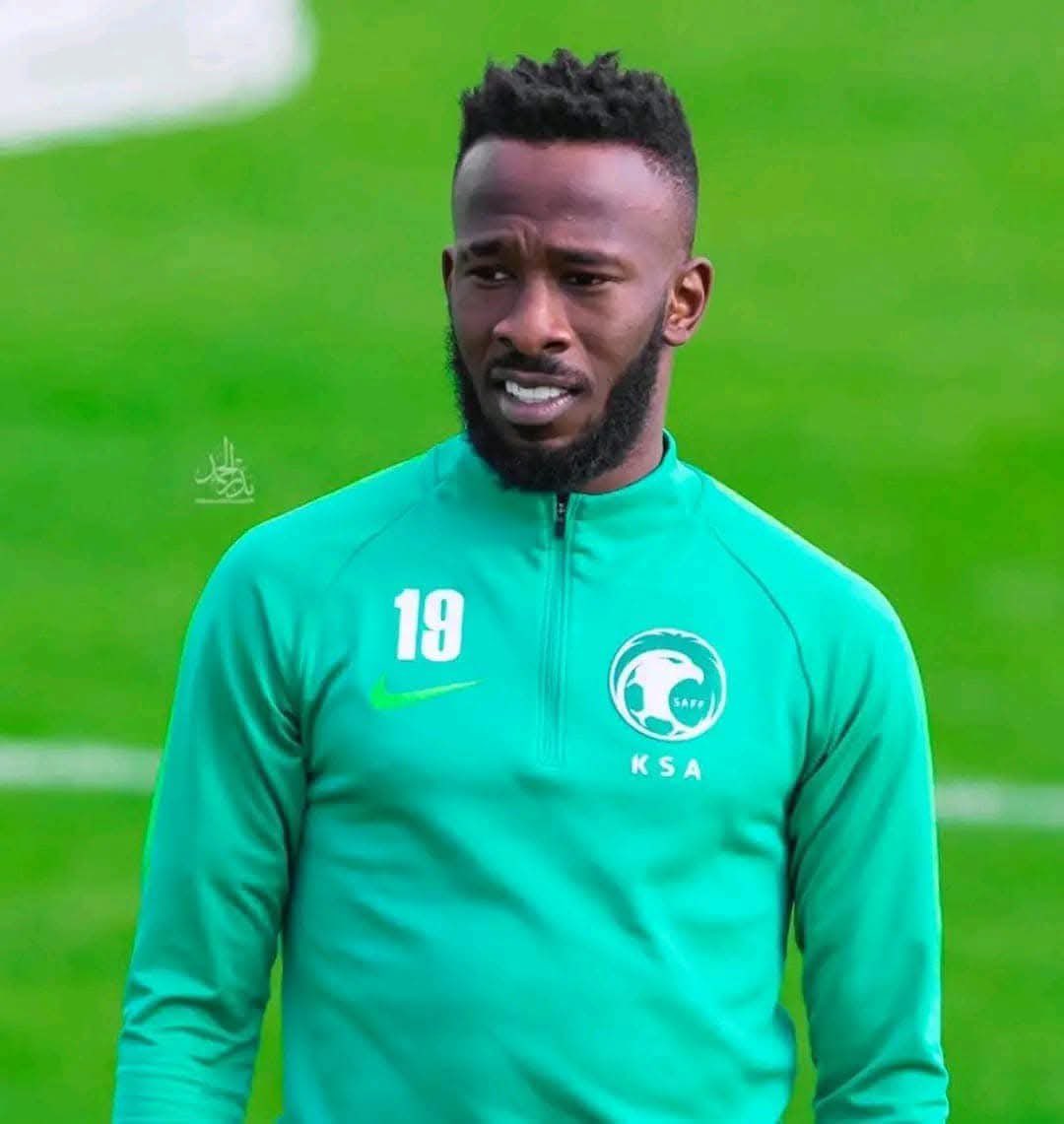 l5oulassa's tweet photo. 80 يوماً مرت وما زال النجم السعودي فهد المولد في غيبوبة وفقدان تام للوعي 💔

#الخلاصة https://t.co/RKdM41JhLW