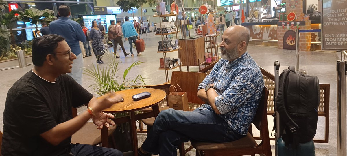 Shaanush's tweet image. Caught @pushpendrakum recording for his channel at the Bangalore Airport and later chatted with him about his experience at #IBW &amp;amp; #Web3 future in general. 

#letspivot