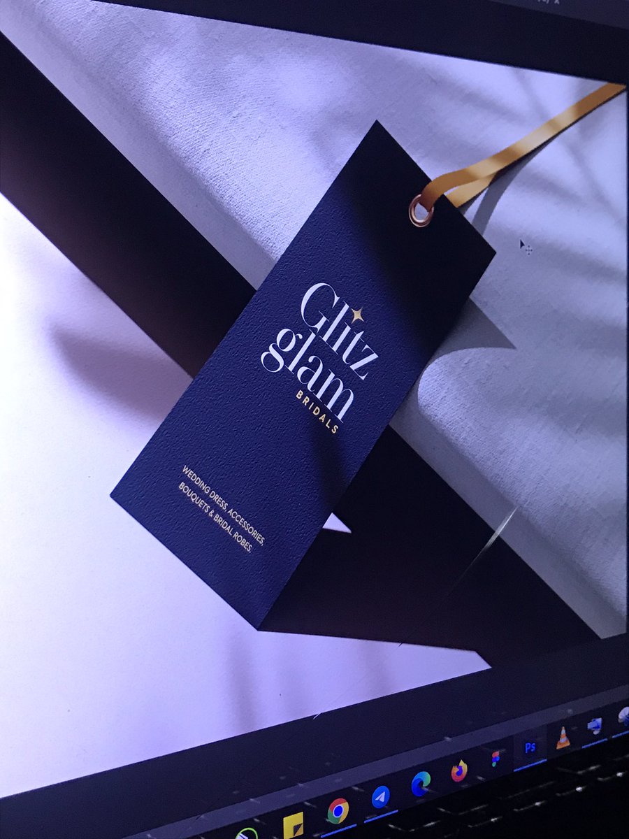 houstynforbes's tweet photo. Design dump!
Design dump! Sharing 4 random projects I’ve worked on. Which one catches your eye?
#posterdesign #outdoorrollstand #labeltag #paperbag #productpackaging https://t.co/Y9nGhlSsV7