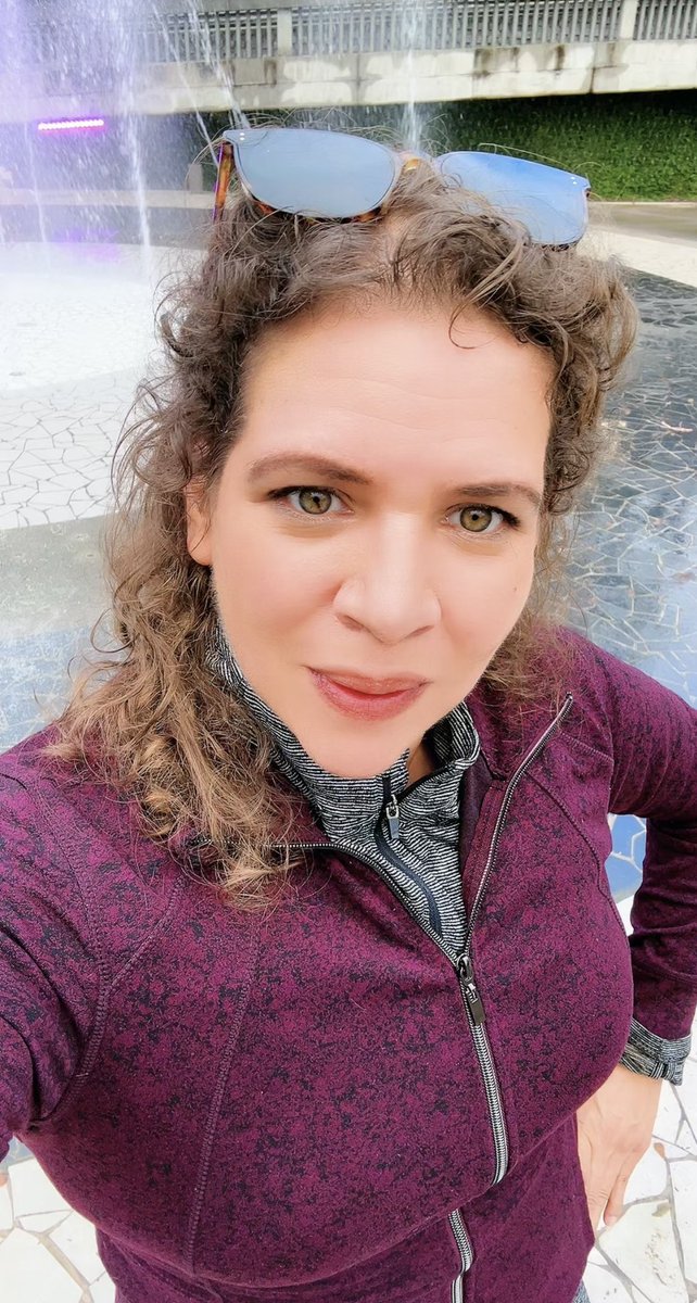 La diabetes tipo 2 sí se puede revertir. 3/4 Drs me dijeron q no! Ejercicio, cambió moderado de hábitos alimenticios + disciplina y constancia. De 3 medicamentos a 2, luego a 1. Ahora espero que el Dr me suspenda la metformina o la disminuya que es con lo que me he quedado. 😎✌️
