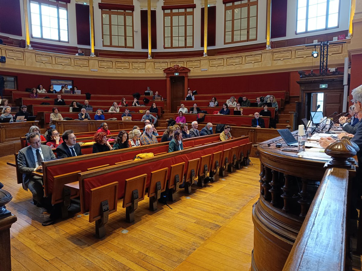 Académie de Lyon (@academielyon) on Twitter photo #laïcité 🔷 Aujourd'hui, 9 décembre, l'académie de Lyon célèbre la journée nationale de la laïcité.
Le recteur <a href="/DugripOlivier/">Olivier Dugrip</a> ouvrait cet après-midi un séminaire portant sur cette valeur cardinale : "Comment la laïcité participe-t-elle à la lutte contre les discriminations?" #laïcité 🔷 Aujourd'hui, 9 décembre, l'académie de Lyon célèbre la journée nationale de la laïcité.
Le recteur <a href="/DugripOlivier/">Olivier Dugrip</a> ouvrait cet après-midi un séminaire portant sur cette valeur cardinale : "Comment la laïcité participe-t-elle à la lutte contre les discriminations?"