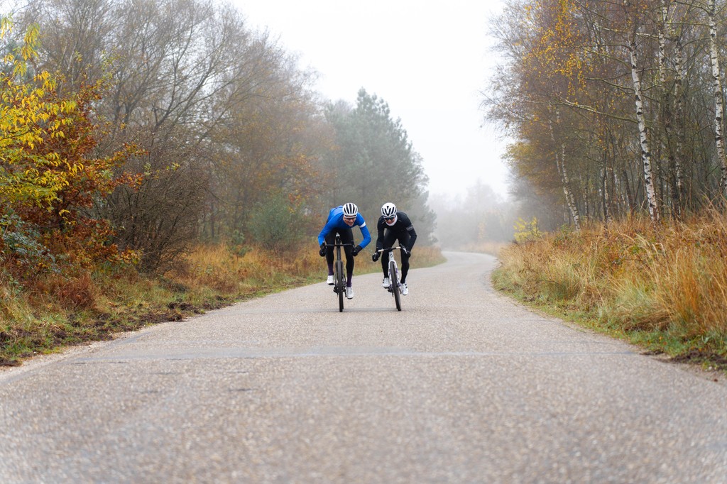 Sprinting against your mates.⁠
⁠
Who do you beat all the time? ⁠

sockeloen.com
⁠
#sockeloen #cycling #AWE