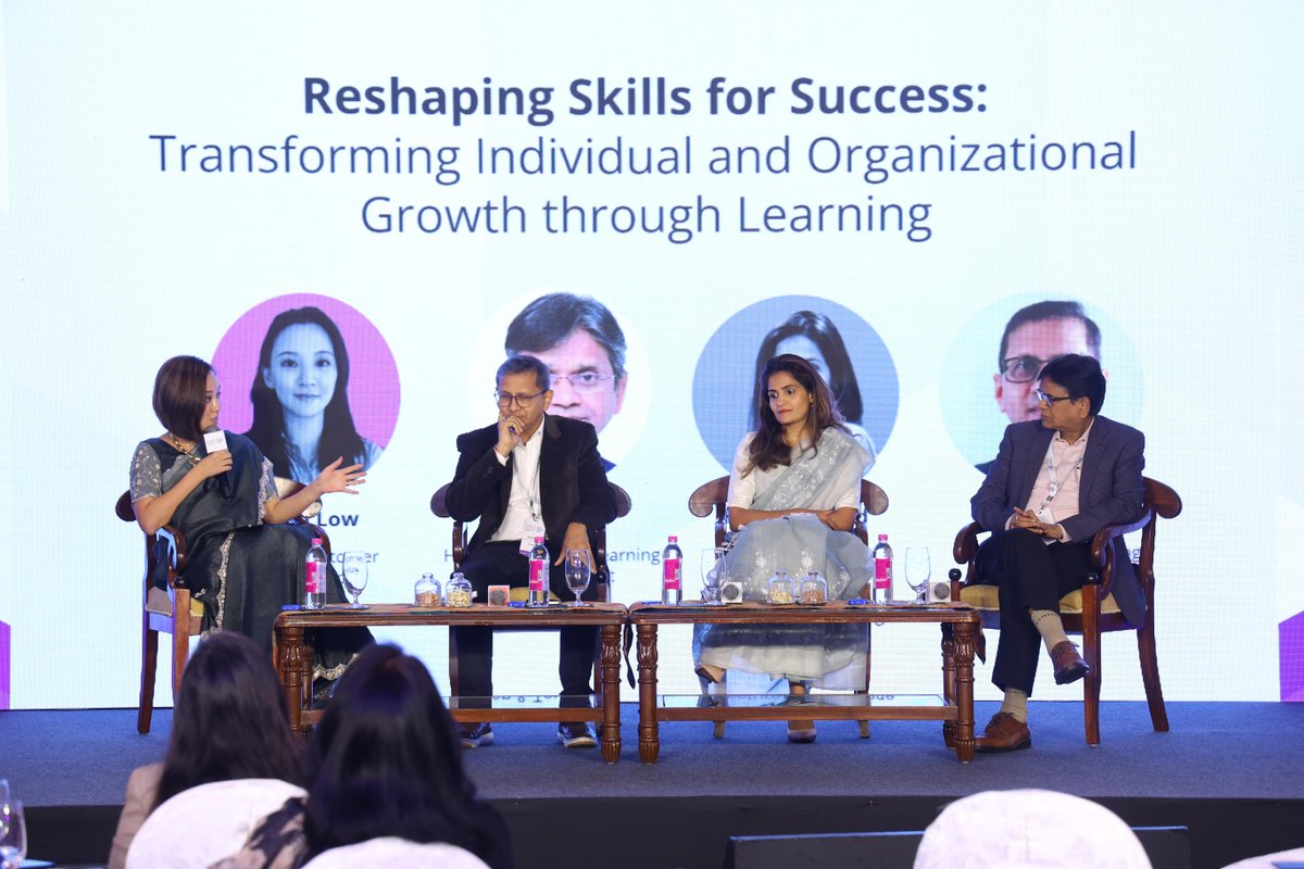 Highlights from our third annual FWD Mumbai! 📸

It was a jam-packed agenda at the Taj Mahal Palace with 80+ local customers. We'll see you next year! 👋