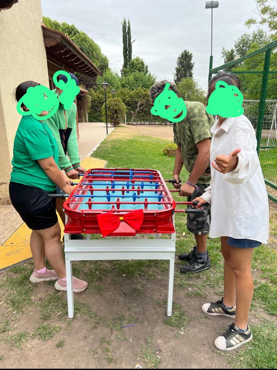 Hola,lamentablemente el día sábado entraron a robar al centro de día para personas con discapacidad en dond trabajo, y se robaron un metegol, el cual los mismos chicos compraron con fondos q ellos generaron, cualquier información se agradece <a href="/MATIPASCUALETTI/">Matias Pascualetti</a> <a href="/canal7mza/">El Siete</a>