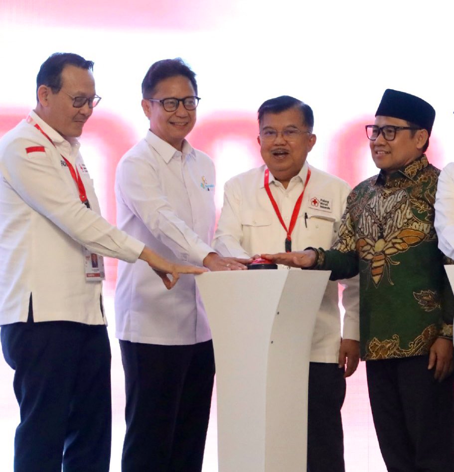 Sejarah telah mencatat jika  Palang Merah Indonesia adalah Garda terdepan dalam bantuan kemanusiaan, pertolongan medis dan bantuan sosial di seluruh nusantara.
Lebih dari itu PMI menjadi simbol gerak cepat pertolongan. 
Sejarah  tersebut adalah sejarah baik bangsa ini yang