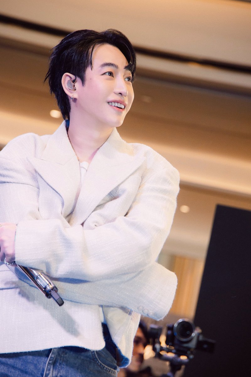 PeckPalitOfficial tweet media