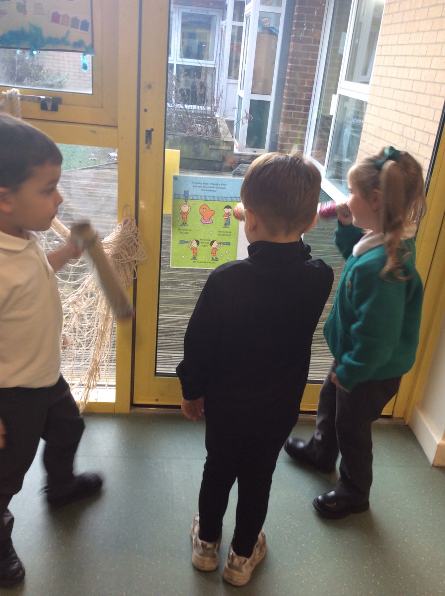 OverfieldsPri's tweet image. A lovely last session of our Early Words Together group in nursery.  We made telescopes and went on a hunt for book characters.  We ended the session with a visit to our school library to share and enjoy books together.  Lovely parental feedback.