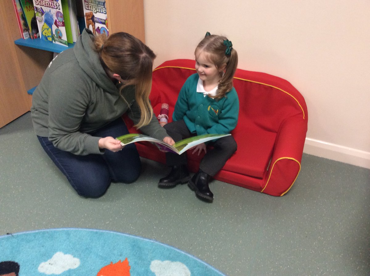 OverfieldsPri's tweet image. A lovely last session of our Early Words Together group in nursery.  We made telescopes and went on a hunt for book characters.  We ended the session with a visit to our school library to share and enjoy books together.  Lovely parental feedback.