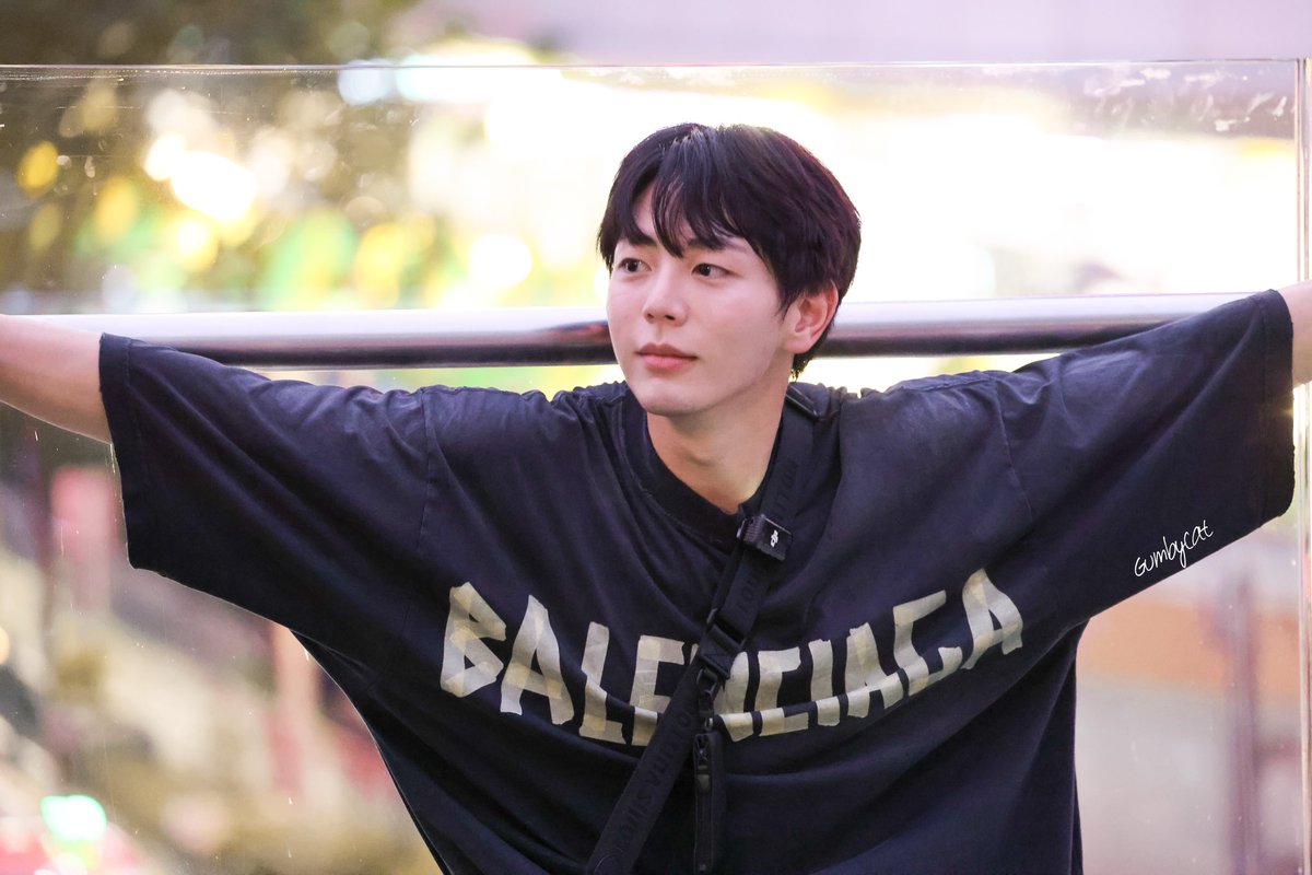Gumbycat3's tweet photo. Always support you kub

#UpPoompatBDProject2024
#uppoompat https://t.co/wwrrhkskZj