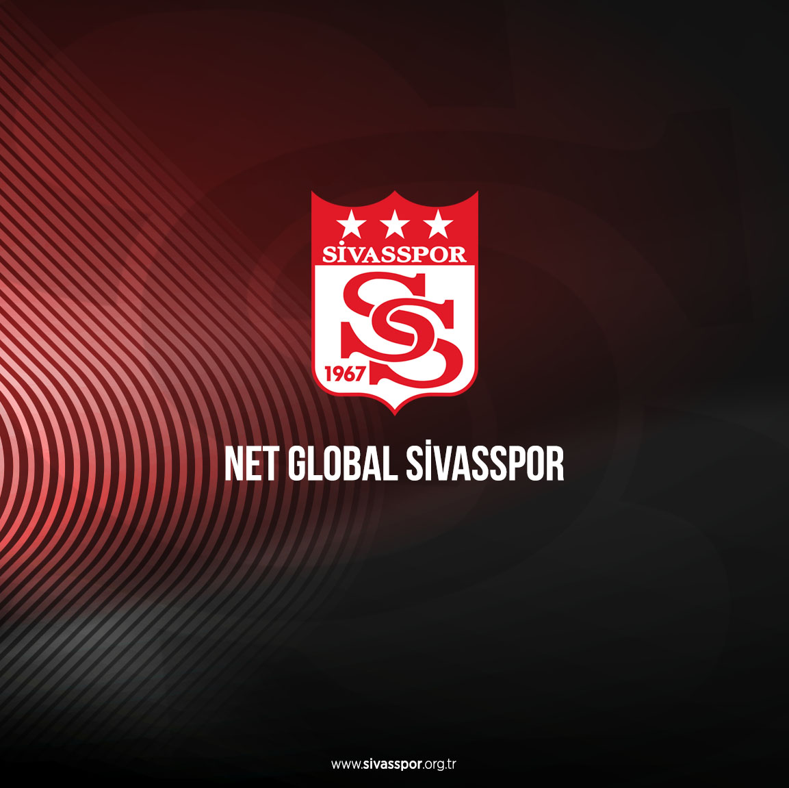 Sivasspor's tweet photo. Net Global Sivasspor’umuz, Trendyol Süper Lig’in 15. hafta maçında dün sahamızda Galatasaray’ı konuk etti. Maçın son bölümünde, sporcumuz Rey Manaj’ın Galatasaraylı futbolcu Barış Alper Yılmaz’a yaptığı müdahale ile ilgili olarak, kulüp olarak yaşanan olayı dikkatle değerlendirdiğimizi belirtmek isteriz.

Sporcumuz Rey Manaj’ın yaptığı hareketi tasvip etmiyoruz. Ancak bu durumun, oyuncumuzun Barış Alper Yılmaz’a kasıtlı bir zarar verme niyeti taşıdığı şeklinde yorumlanmaması gerektiğine inanıyoruz. Sahada yaşanan bu tür olaylar, futbolun bir parçası olup, tamamen oyun içerisindeki anlık reaksiyonlardan kaynaklanmaktadır.

Kulübümüz, Rey Manaj’ı hedef alan hadsiz yorumlarını şiddetle kınamaktadır. Sporun temel değerlerini zedeleyen bu gibi tutumların, Türk futbolunun geleceğine zarar verdiği açıktır.

Milli futbolcumuz Barış Alper Yılmaz’a geçmiş olsun dileklerimizi iletiyor, Galatasaray Spor Kulübü’ne Avrupa Ligi’nde oynayacakları Malmö maçında başarılar dileriz.