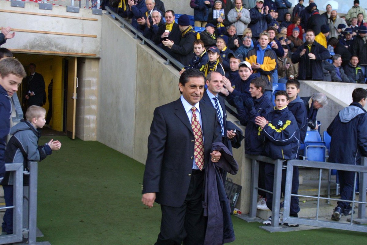 OnThisDay_OUFC's tweet photo. ON THIS DAY - December 9th 2004

Ramon Diaz, plus his 7 back-room staff all joined Utd

They were big hits at the club, bringing in some unbelievably good &amp; some unbelievably bad talent along the way.

An end of season argument between Kassam and Diaz led to a sour ending.

#oufc https://t.co/P7RquRrJYv