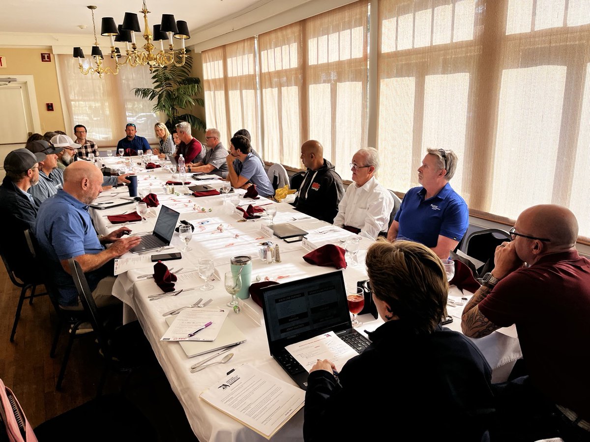 AfsaFl's tweet photo. 🎄 AFSA Florida wrapped up the year with our final board meeting, a festive Scavenger Hunt, and Christmas Party in Mount Dora! 🏘️✨

Thanks to everyone who joined us—we loved ending the year with teamwork and holiday cheer. 🎅 Drop your favorite photos in the comments! 📸 https://t.co/jF3Zr9qivR
