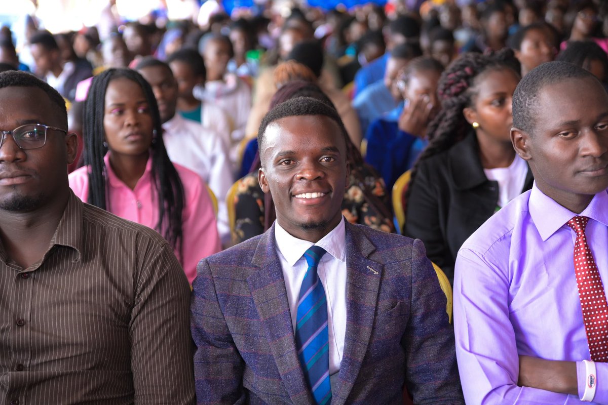 DrAlfredMutua's tweet photo. 𝐒𝐓𝐑𝐀𝐓𝐄𝐆𝐈𝐂 𝐏𝐀𝐑𝐓𝐍𝐄𝐑𝐒𝐇𝐈𝐏𝐒 𝐅𝐎𝐑 𝐋𝐀𝐁𝐎𝐔𝐑 𝐌𝐎𝐁𝐈𝐋𝐈𝐓𝐘 𝐀𝐍𝐃 𝐅𝐀𝐈𝐑 𝐑𝐄𝐂𝐑𝐔𝐈𝐓𝐌𝐄𝐍𝐓

Today, I had the privilege of addressing participants at the Jamhuri National Jobs Fair at KICC, focusing on the critical theme of 𝙎𝙩𝙧𝙖𝙩𝙚𝙜𝙞𝙘 𝙋𝙖𝙧𝙩𝙣𝙚𝙧𝙨𝙝𝙞𝙥𝙨 𝙛𝙤𝙧 𝙇𝙖𝙗𝙤𝙪𝙧 𝙈𝙤𝙗𝙞𝙡𝙞𝙩𝙮 𝙖𝙣𝙙 𝙁𝙖𝙞𝙧 𝙍𝙚𝙘𝙧𝙪𝙞𝙩𝙢𝙚𝙣𝙩 𝙤𝙛 𝙈𝙞𝙜𝙧𝙖𝙣𝙩 𝙒𝙤𝙧𝙠𝙚𝙧𝙨.

The Government of Kenya under the stewardship of H.E. President @WilliamsRuto is committed to creating opportunities for all Kenyans, both at home and abroad. Labour migration is not about forcing anyone to leave—it is about empowering those who choose to explore opportunities overseas. If you make the decision to work abroad, we are here to support you every step of the way.