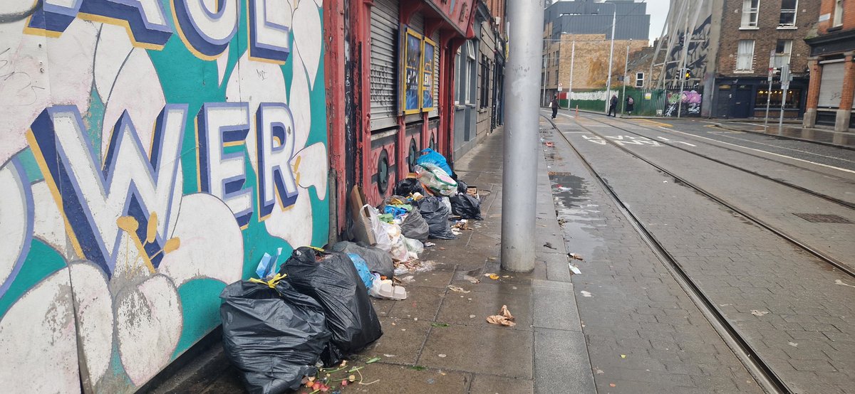dragon77_red's tweet photo. @DubCityCouncil Can we schedule Benburb street, a well renowned illegal dumping site for the past 14 years.  Frequency,  every day. Ta very much https://t.co/CNjk2nzM7K