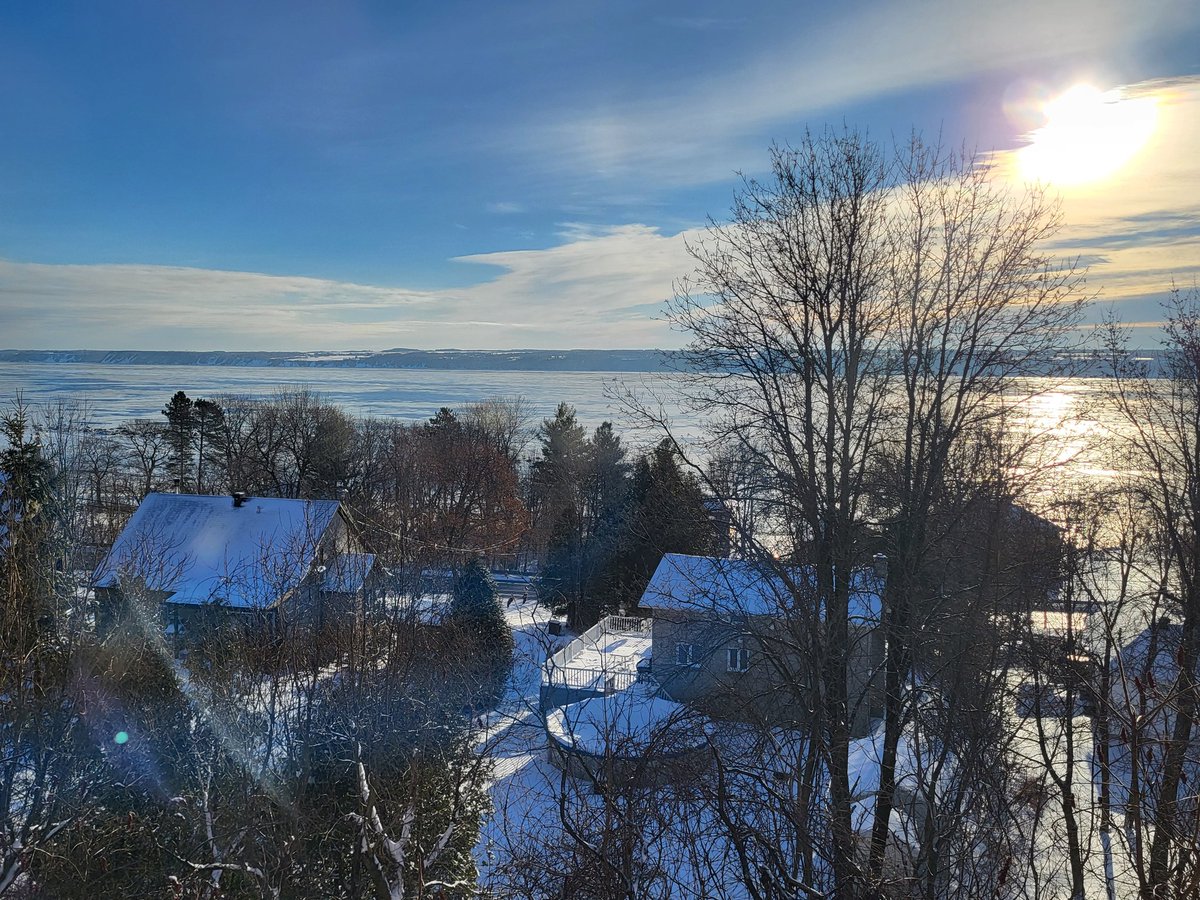 Ice beginning to form on the St. Lawrence this morning. Chilly.