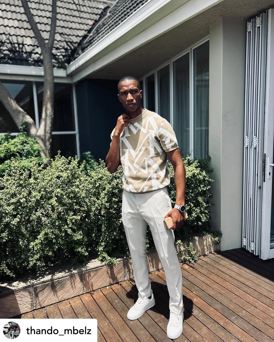 Markham_1873's tweet photo. New week, new #MKMStyle #WeekendFresh vibe check! 🔥
Tag us in your best #MKMStyle pics and looks. We love seeing how you make Markham yours with your standout style!
#MakeYourMark #MarkhamMen #StyleInspiration https://t.co/CvA7GR8D9a