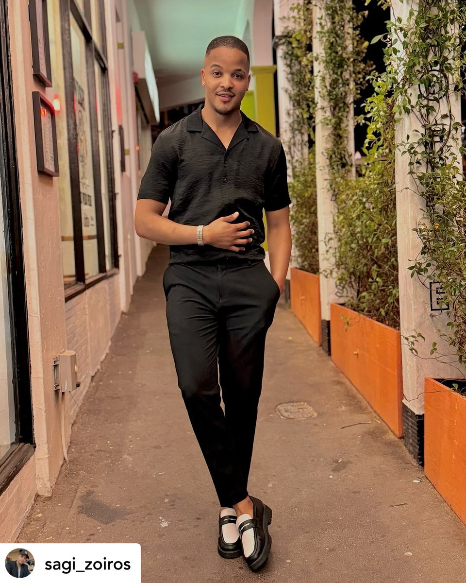Markham_1873's tweet photo. New week, new #MKMStyle #WeekendFresh vibe check! 🔥
Tag us in your best #MKMStyle pics and looks. We love seeing how you make Markham yours with your standout style!
#MakeYourMark #MarkhamMen #StyleInspiration https://t.co/CvA7GR8D9a