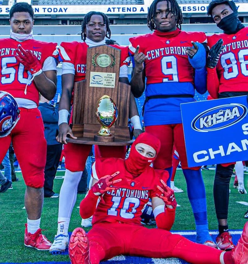 JaHeisman's tweet photo. STATE CHAMPS “22”🏆”23”🏆”24”🏆 👌🏾PEAT ‼️ #CALBALL ‼️ #OffSeasonLoading…… #4ForSureLoading……. 🏆🏆🏆🏆 https://t.co/9LePvAB8sN