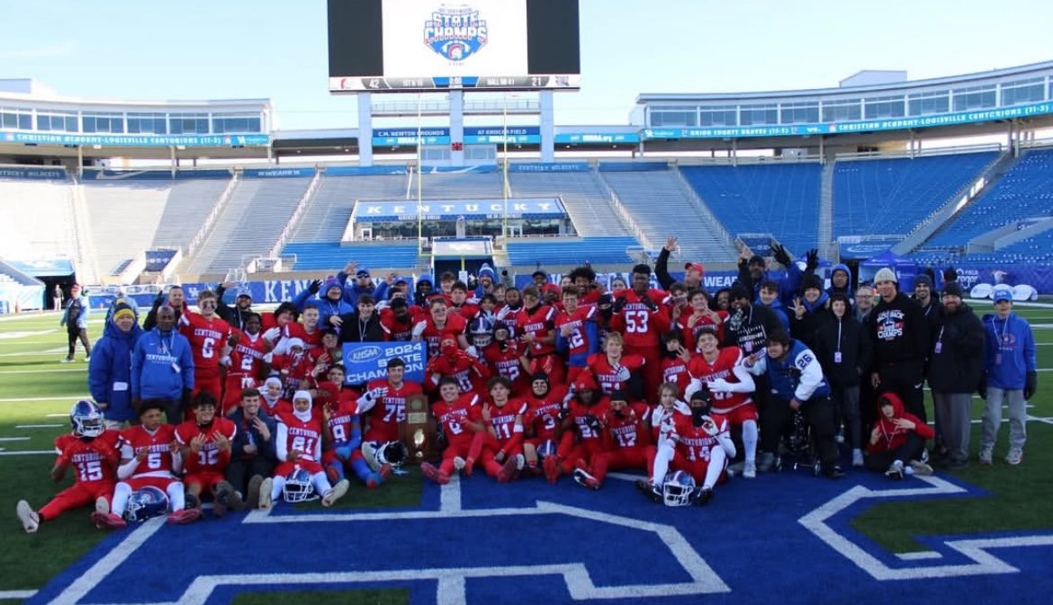 JaHeisman's tweet photo. STATE CHAMPS “22”🏆”23”🏆”24”🏆 👌🏾PEAT ‼️ #CALBALL ‼️ #OffSeasonLoading…… #4ForSureLoading……. 🏆🏆🏆🏆 https://t.co/9LePvAB8sN