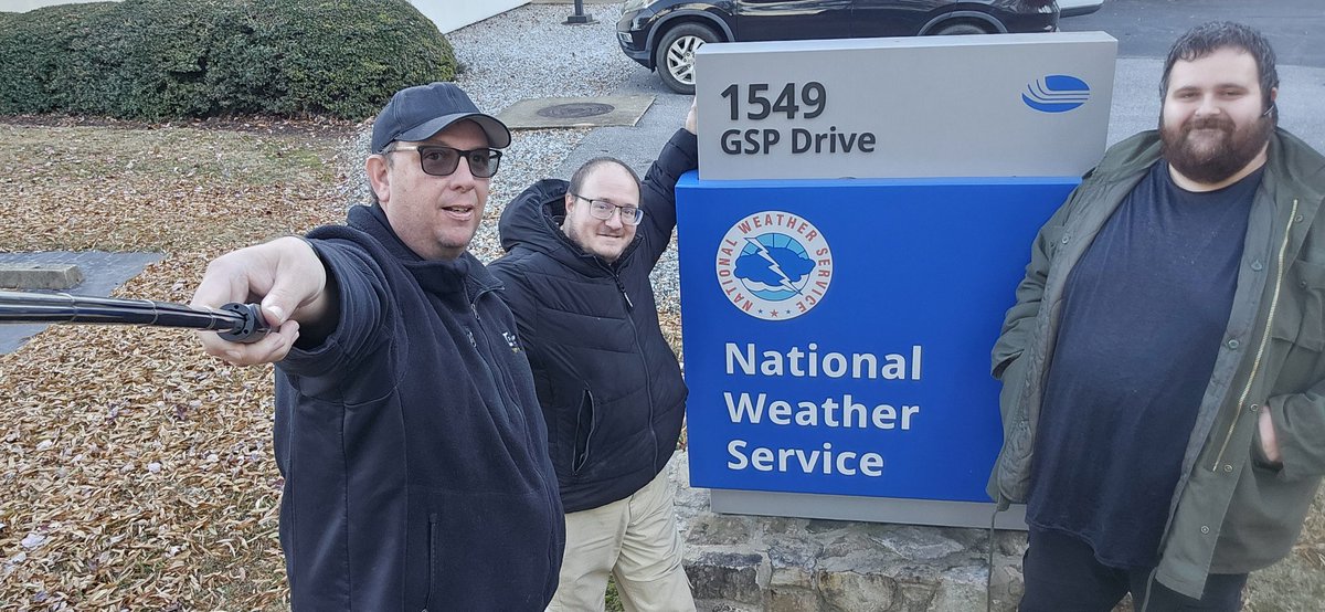 JCarsonSkywarn's tweet photo. @NWSGSP Great Day at Skywarn recognition  Day Special Thanks to Jake Jason and crew for the day at gsp https://t.co/66lP0fgvuE