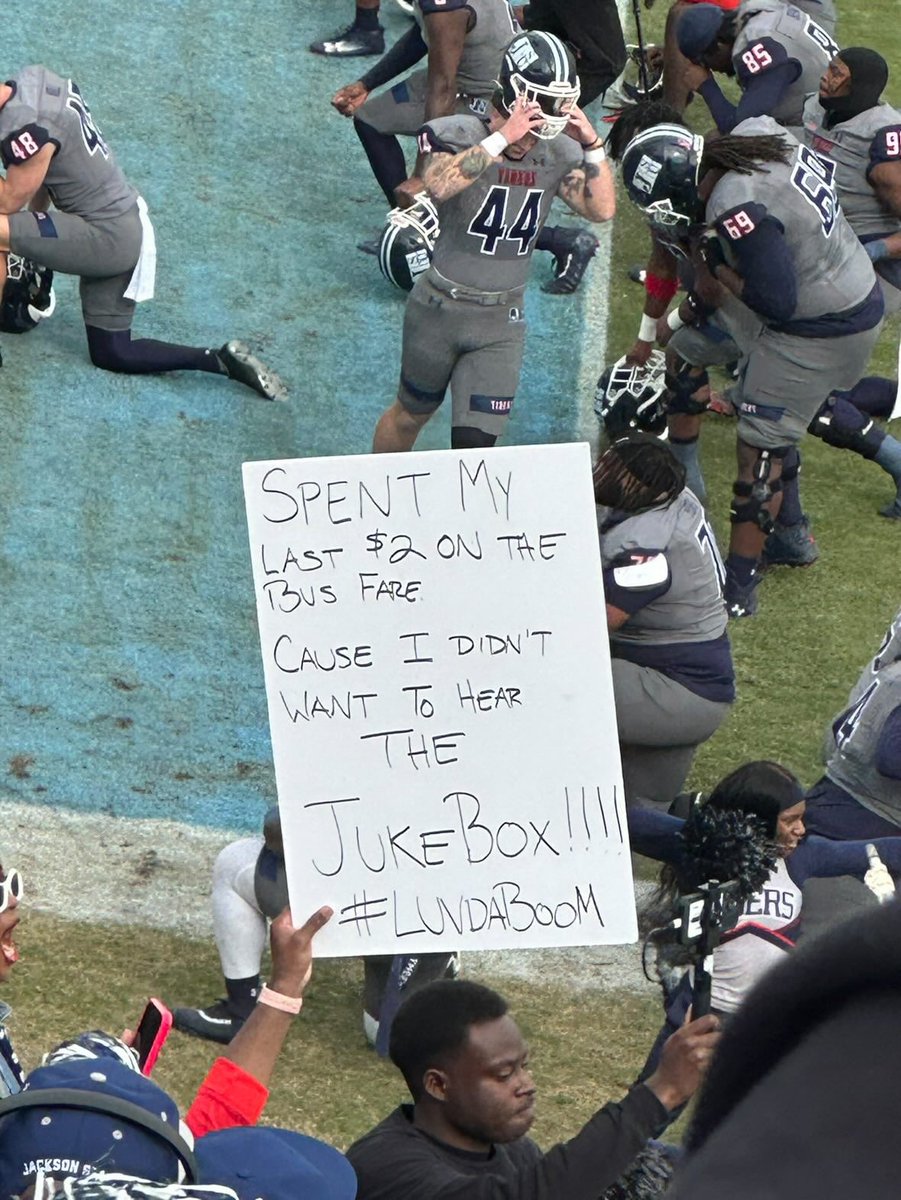 😂😂 y’all are something else….