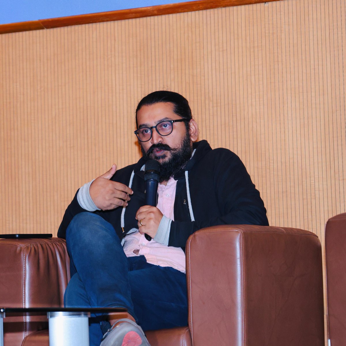 SciJournIndia's tweet photo. 📊 The Art of Data: Beyond Numbers &amp; Charts

We talked about one of the hardest things about being a journalist today: making sense of data in a world full of it.

#DataJournalism #MediaLiteracy #FactBasedReporting #MediaIndia #SJAI2024 #SJAIConference2024 https://t.co/gvCS2zi1uE