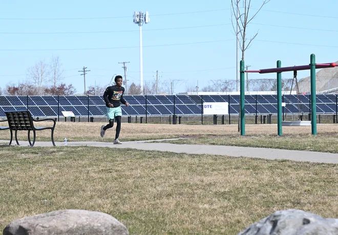 Detroit Greenways Coalition tweet media