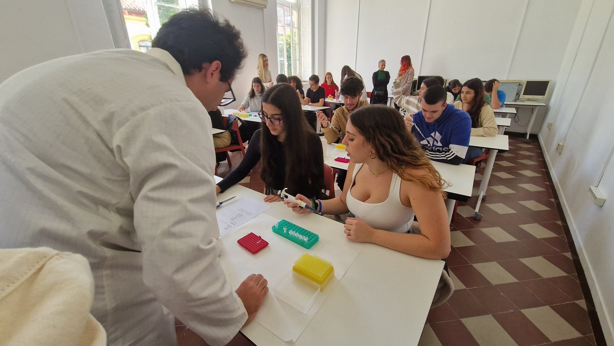 IESMarg_Salas's tweet photo. II Congreso Talento, Ciencia y Juventud.
Nuestro alumnado de 2º Bach. de Ciencias y Tecnología ha disfrutado de estas jornadas organizadas por la Diputación de Málaga. @diputacionMLG https://t.co/9dgAPSPM1E