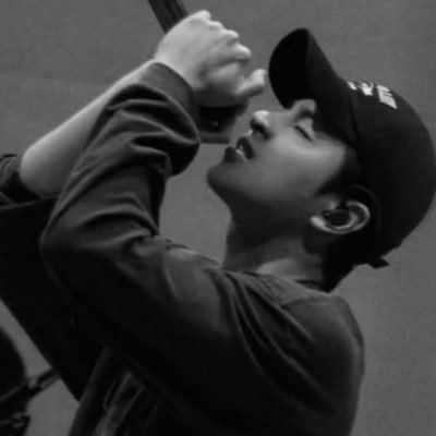 juneeeeaeya's tweet photo. #NewProfilePic https://t.co/tBgF90U4Dl