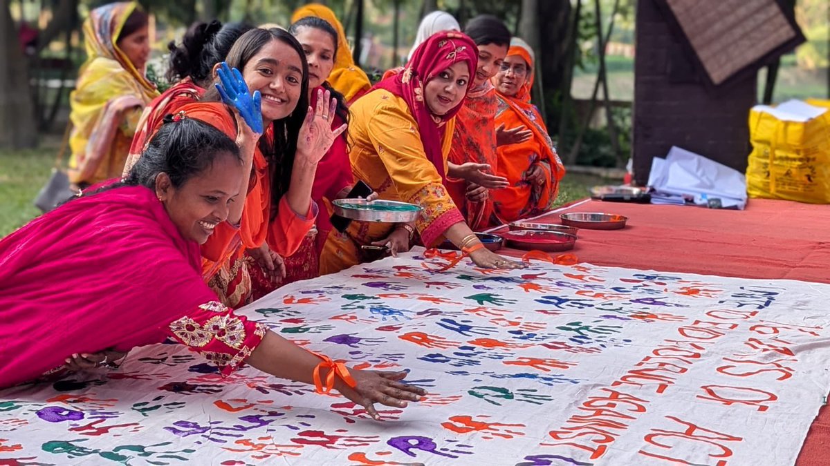 Awaj_fdn's tweet photo. In this #16daysofactivism2024, we call for individuals & organisations around the world to stand for the prevention & elimination of violence against women and girls and govt. to #ratifyILOC190.
@Laudes_Fdn @Kik @FJS @SolidarityCntr https://t.co/cIzMXtN6wE