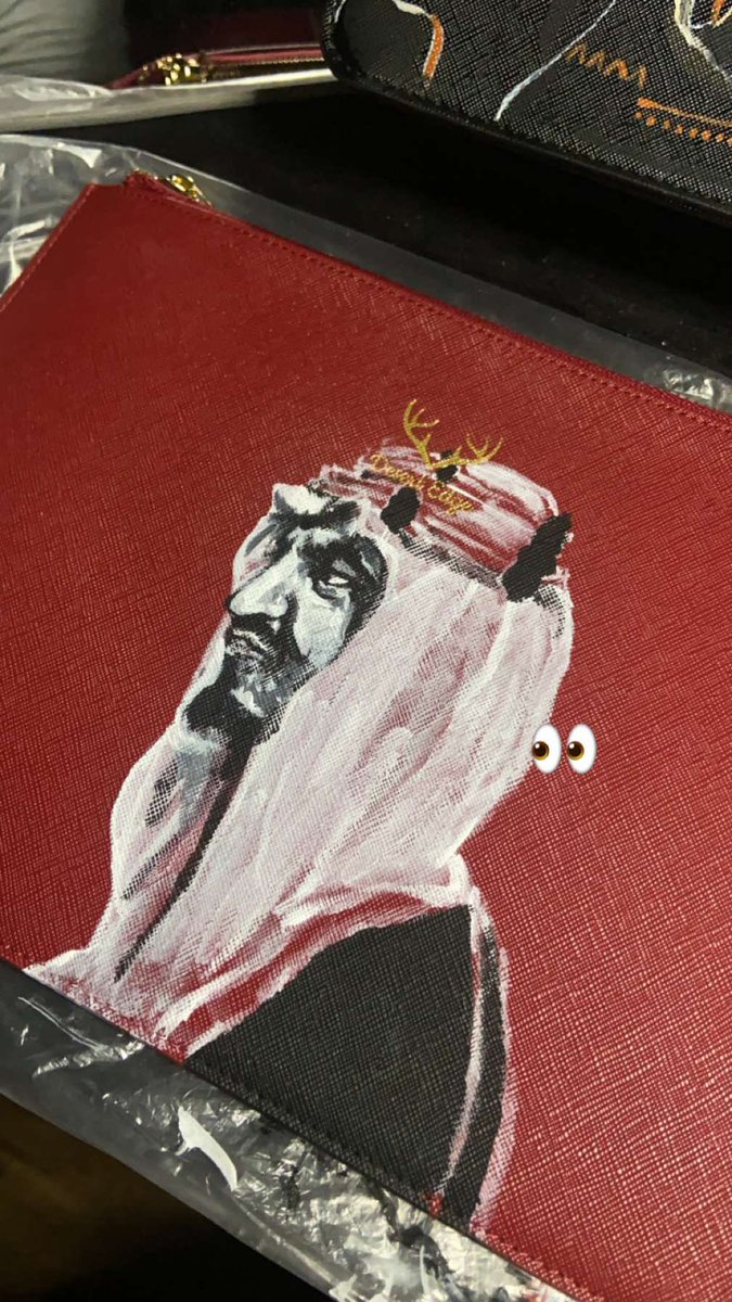 KhunjiAl's tweet photo. Leather paint king Faisal 
.
.
#art #angelus #king_faisal #SaudiArabia #leather #leather_paint https://t.co/sSLAJZsBY6
