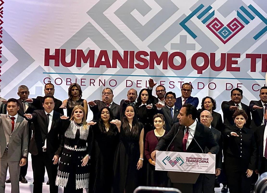 Rinde protesta y recibe nombramiento como titular del Instituto Casa de las Artesanías de Chiapas, la licenciada  Marisol Urbina Matus, de parte del gobernador del estado Eduardo Ramírez Aguilar. #Icadech #HumanismoQueTransforma