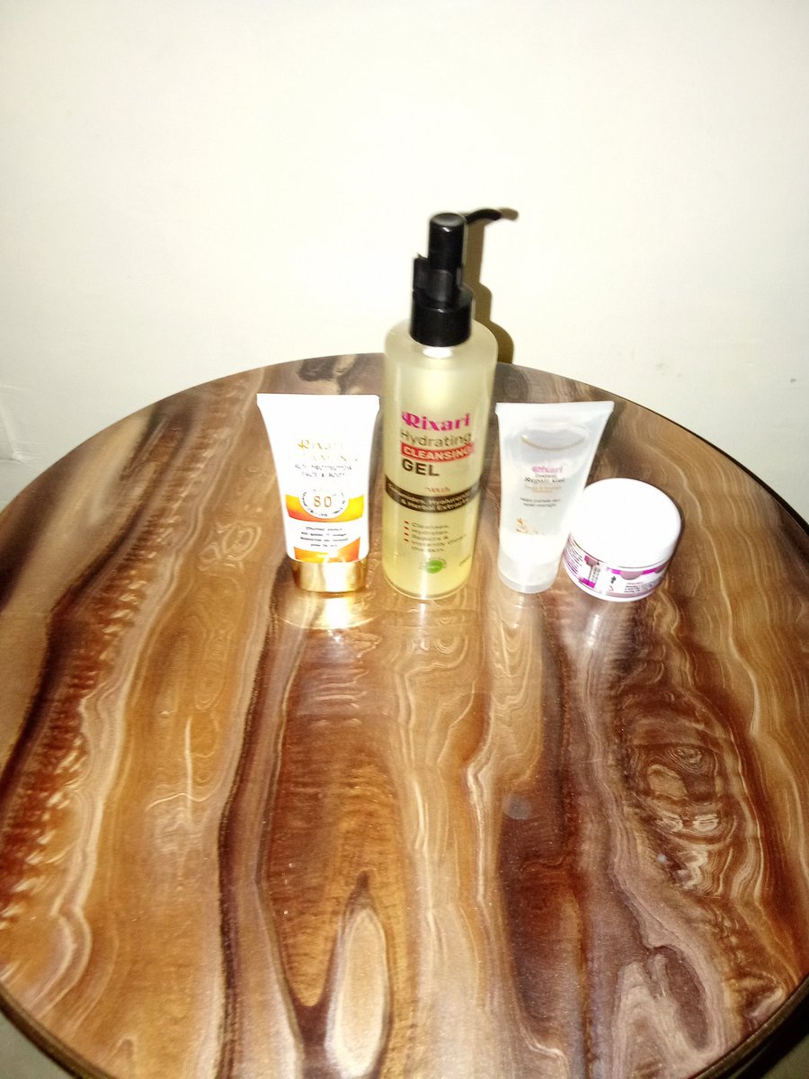 ifeoma_ngo87706's tweet photo. I support my queen Victoria and her brand RIXARI SKIN SECRETS.I Love you Victoria ❤️ https://t.co/LL7w2LAaQ8