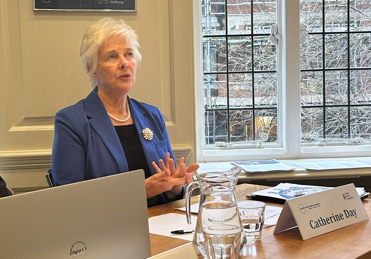 Our 2nd speaker, former EC Sec-Gen Catherine Day, makes her optimistic case:new Commission starts under difficult circumstances but VDL is going robustly and confidently into her second term (exp to be ‘presidential’)-15 EPP commissioners also make it comfortable for her <a href="/CER_EU/">CER</a>
