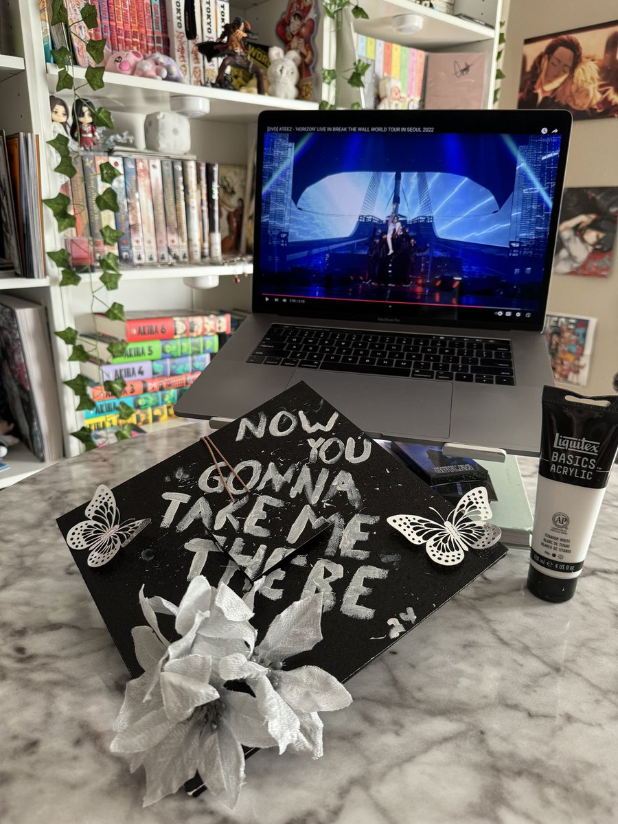 allaboutkaci's tweet image. cap I made for my graduation on Saturday :) inspired by hongjoong and horizon

#capdesign #design #ateez