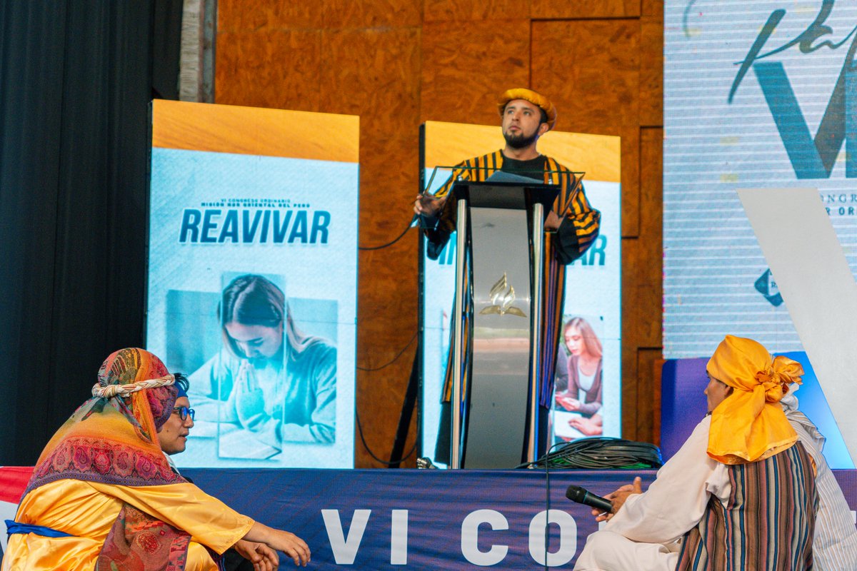 Docentes del Colegio Adventista José de San Martín, Tarapoto, nos comparten una inspiradora escenificación de Romanos 15 📖, que nos recuerda la relevancia de la unidad en Cristo y la importancia de compartir el evangelio con todos. 🙌🏼 🌍 #RPSP #MisiónGoCal #PalabraViva