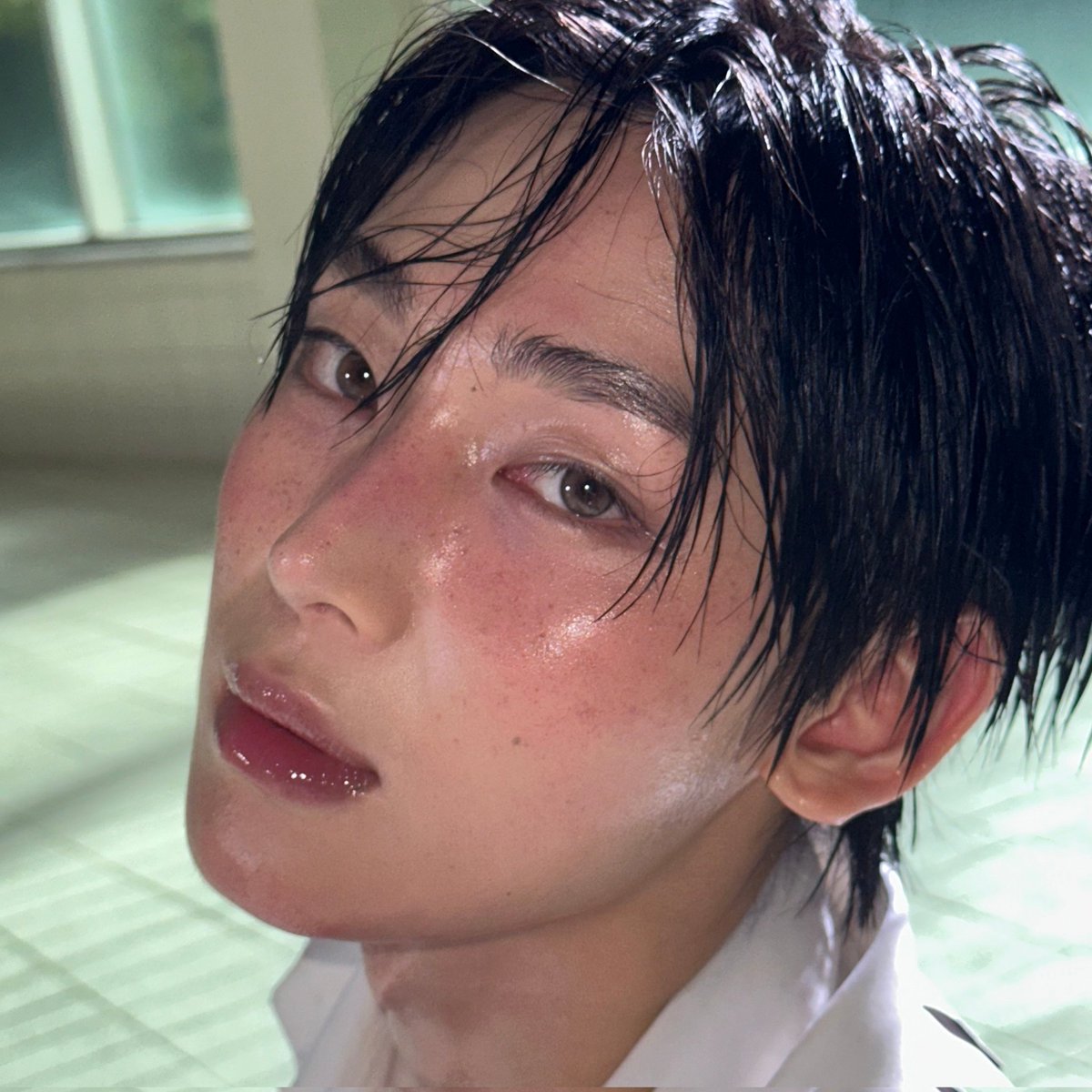 meteorshowerfox's tweet photo. The way SUNOO rocked every blush placement. He's owning this trend fr! https://t.co/l6s1LgnBLn