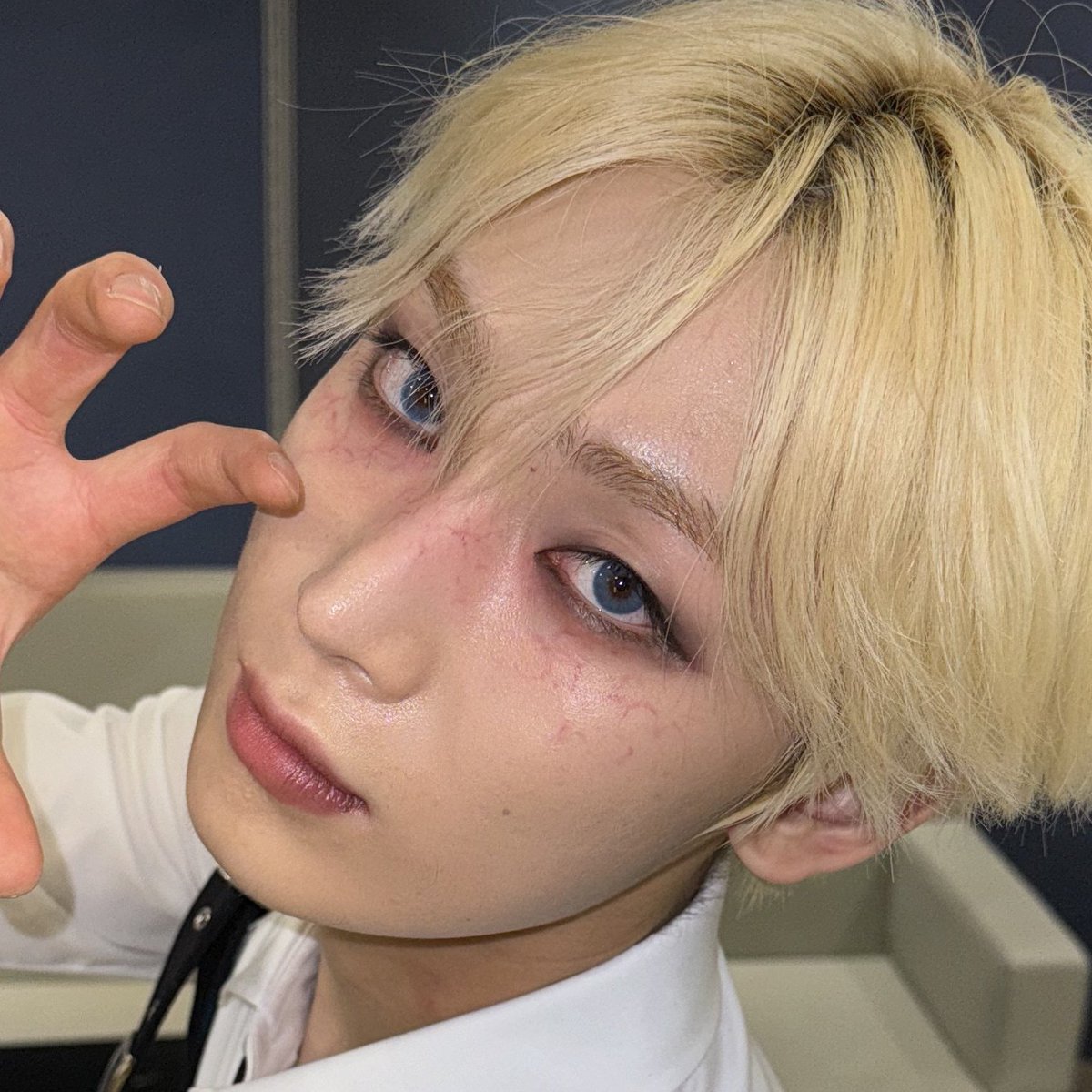 meteorshowerfox's tweet photo. The way SUNOO rocked every blush placement. He's owning this trend fr! https://t.co/l6s1LgnBLn