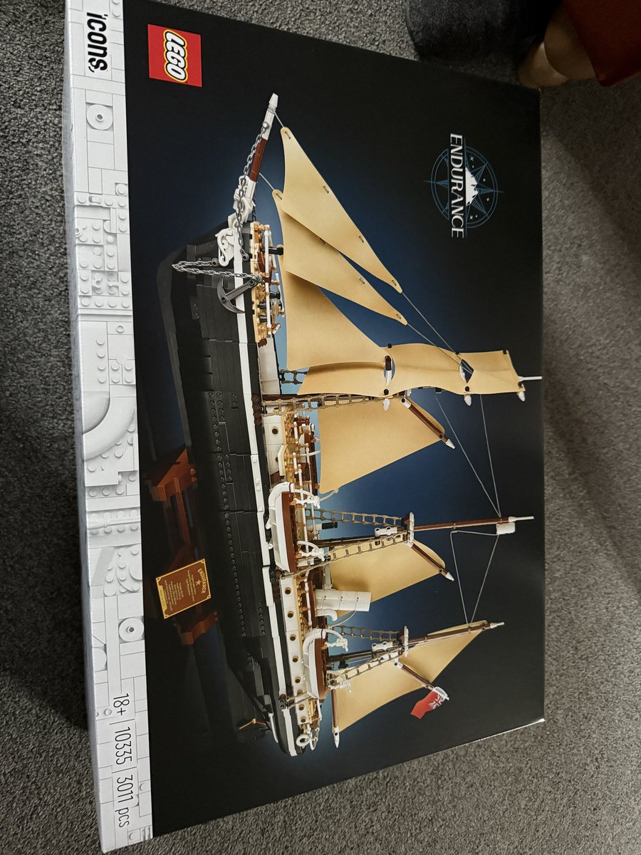 riks87's tweet photo. Whoop whoop let’s get it started
#lego #buildday https://t.co/Oq2AMqJ1Rr