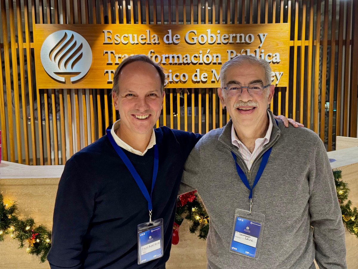 Miguel Angel Santos (@miguelsantos12) on Twitter photo Este fin de semana pasado en la <a href="/EGobiernoyTP/">Escuela de Gobierno</a> tuvimos la oportunidad de albergar la conferencia ALCAPONE (America Latina, Crime and Policy Network), que reúne investigadores multidisciplinarios para discutir sus hallazgos sobre los determinantes y las consecuencias del crimen y Este fin de semana pasado en la <a href="/EGobiernoyTP/">Escuela de Gobierno</a> tuvimos la oportunidad de albergar la conferencia ALCAPONE (America Latina, Crime and Policy Network), que reúne investigadores multidisciplinarios para discutir sus hallazgos sobre los determinantes y las consecuencias del crimen y